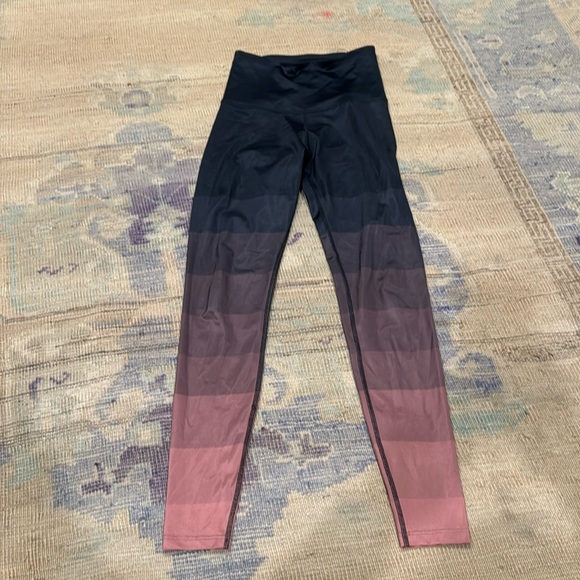 Beyond Yoga Leggings - Picture 1 of 3